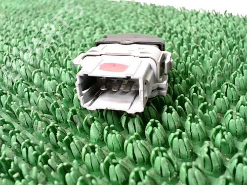 Used Right front window switch Right front window switch RENAULT SCÉNIC II (JM0/1_) 1.5 dCi (JM1E, JM16) (106 hp) 29958634 29958634