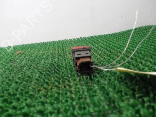Used Warning switch Warning switch PEUGEOT 206+ (2L_, 2M_) 1.4 HDi eco 70 (68 hp) 22076793 22076793