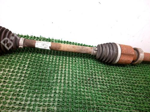 right-front-driveshaft-renault-clio-iv-bh_-2012-2013-2014-2015-2016-2017-2018-2019-2020-2021-34163661 main image