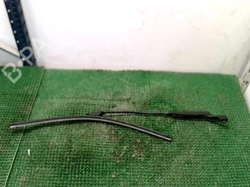 Used Front windshield wiper arm FIAT 500 (312_) 1.3 D Multijet (312AXB1A) (75 hp) 27435576