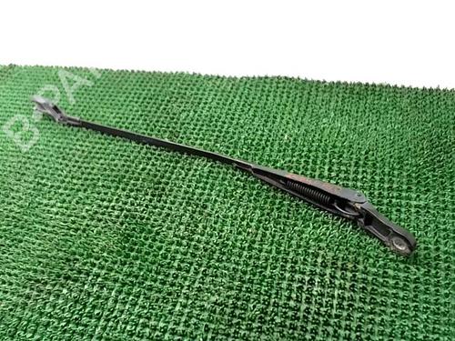 Used Front windshield wiper arm PEUGEOT 3008 I MPV (0U_) 1.6 HDi (109 hp) 21565092