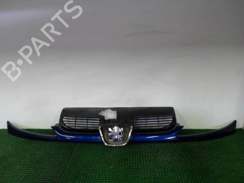 Used Grille PEUGEOT 206 Hatchback (2A/C) 1.6 i (89 hp) 22081340