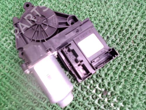 Used Right front window motor Right front window motor 22085528 22085528