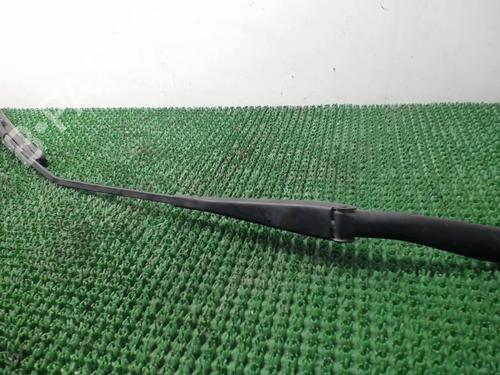 Used Front windshield wiper arm Front windshield wiper arm FIAT GRANDE PUNTO (199_) 1.3 D Multijet (199.AXD11, 199.AXD1A, 199.AXD1B,... (90 hp) 22081582 22081582