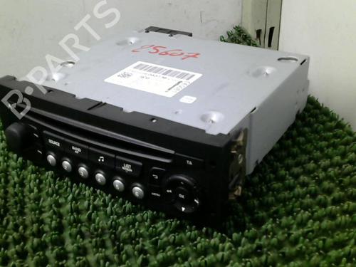 Used Radio Radio CITROËN C3 II (SC_) 1.2 VTi 82 (82 hp) 31700474 31700474