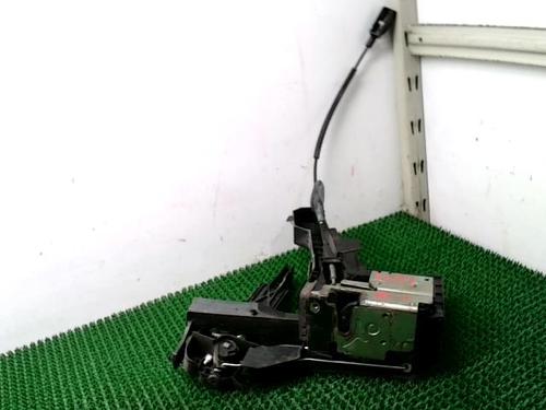 Używane Zamek drzwi przednich lewych FORD FIESTA V (JH_, JD_) 1.4 TDCi (68 hp) 30003629