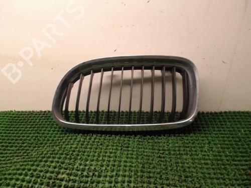 Used Grille BMW 3 Touring (E91) 320 d (177 hp) 22086090