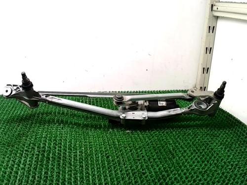Used Front wiper motor BMW 3 Touring (E91) 330 xd (231 hp) 30634199