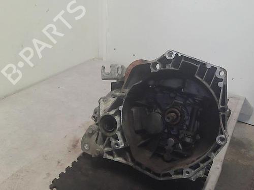 Used Gearbox Gearbox FIAT PUNTO (199_) 1.3 D Multijet (75 hp) 22090652 22090652