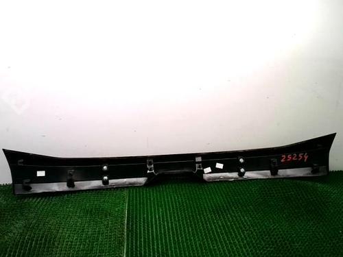 Pynteliste til bagklap PEUGEOT 208 II (UB_, UP_, UW_, UJ_) 1.5 BlueHDI 100 | BP29958673C151