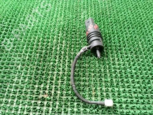 Used Washer pump BMW X5 (E70) xDrive 35 d (286 hp) 26443536