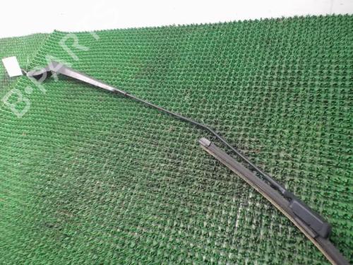 Used Front windshield wiper arm Front windshield wiper arm CITROËN C3 III (SX) 1.5 BlueHDi 100 (SXYHYP, SXYHTU) (102 hp) 22087077 22087077
