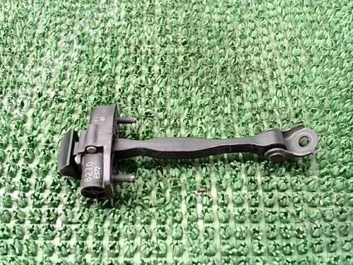 Used Hinge/Door check strap Hinge/Door check strap CITROËN C3 AIRCROSS II (2R_, 2C_) 1.5 BlueHDi 100 (2CYHYJ) (102 hp) 22091647 22091647