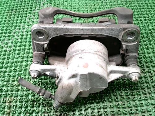 Used Right front brake caliper Right front brake caliper PEUGEOT 308 II (LB_, LP_, LW_, LH_, L3_) 1.6 BlueHDi 120 (120 hp) 27348487 27348487