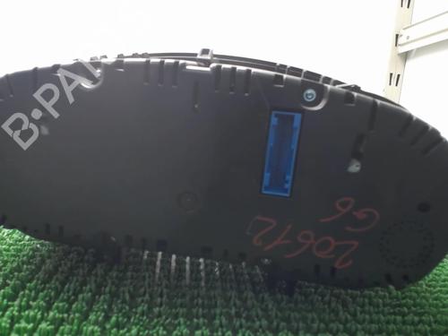 Used Instrument cluster Instrument cluster VW GOLF VI (5K1) 2.0 TDI (110 hp) 22081868 22081868