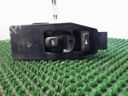 Used Right front window switch Right front window switch VOLVO S60 I (384) D5 (163 hp) 22079585 22079585