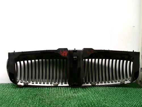 Used Grille Grille 23334198 23334198