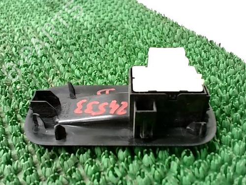 Used Right front window switch Right front window switch RENAULT MASTER III Van (FV) 2.3 dCi 135 FWD (FV0N, FV08, FV06, FV00, FV1S) (136 hp) 22091707 22091707