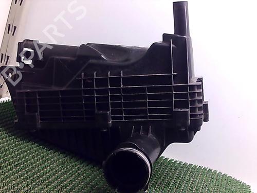 Used Air filter box Air filter box PEUGEOT 206 Hatchback (2A/C) 1.4 HDi eco 70 (68 hp) 22076219 22076219