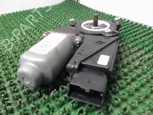 Used Left front window motor Left front window motor RENAULT LAGUNA II (BG0/1_) 1.6 16V (BG0A, BG0L) (107 hp) 22082414 22082414