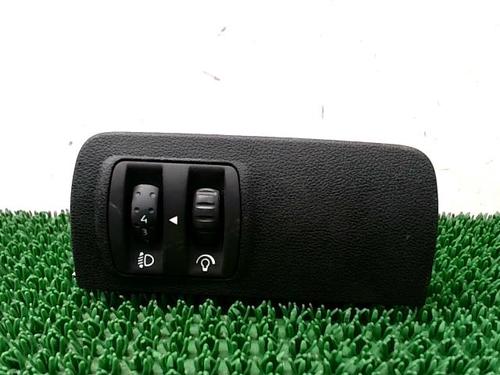 Used Headlight switch RENAULT MEGANE III Hatchback (BZ0/1_, B3_) 1.5 dCi (86 hp) 29984586