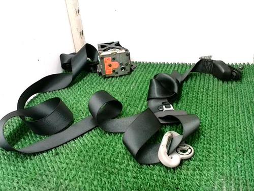 Used Front right seatbelt Front right seatbelt TOYOTA YARIS (_P9_) 1.4 D-4D (NLP90_, NLP90R) (90 hp) 30628908 30628908