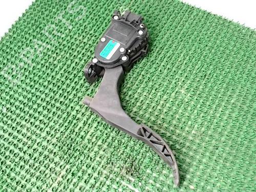 Used Pedal Pedal VW POLO V (6R1, 6C1) 1.6 TDI (90 hp) 22092038 22092038