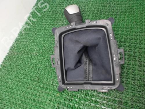 Used Gear lever FORD FIESTA VI (CB1, CCN) 1.4 TDCi (68 hp) 22084232