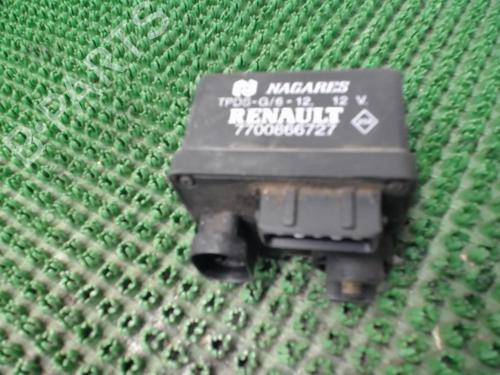 Used Electronic module RENAULT RAPID Box Body/MPV (F40_, G40_) 1.9 D (F40R) (54 hp) 22079263