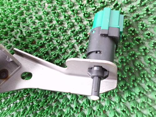 Used Break pedal Break pedal PEUGEOT 308 II (LB_, LP_, LW_, LH_, L3_) 1.6 HDi / BlueHDi 115 (115 hp) 34271957 34271957