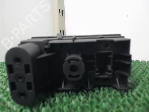 Used Headlight switch OPEL MERIVA A MPV (X03) 1.6 (E75) (105 hp) 22080951