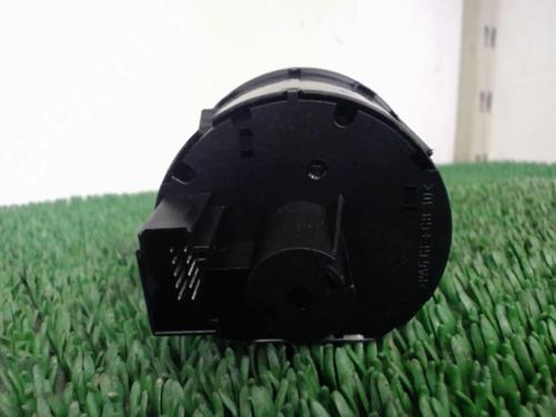 Used Headlight switch Headlight switch VW GOLF VI (5K1) 1.6 TDI (105 hp) 22086385 22086385