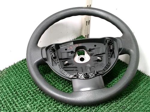 steering-wheel-dacia-duster-hs_-15-dci-2010-2011-2012-2013-2014-2015-2016-2017-2018-22093090 main image