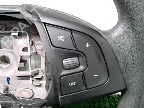 steering-wheel-citroen-c4-cactus-15-bluehdi-100-2014-22092562 main image
