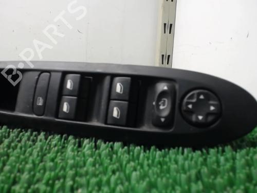 Used Left front window switch Left front window switch CITROËN C4 II (NC_) 1.6 HDi 90 (92 hp) 22084304 22084304