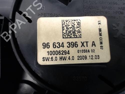 Used Middle console Middle console PEUGEOT 3008 I MPV (0U_) 1.6 HDi (109 hp) 22081511 22081511