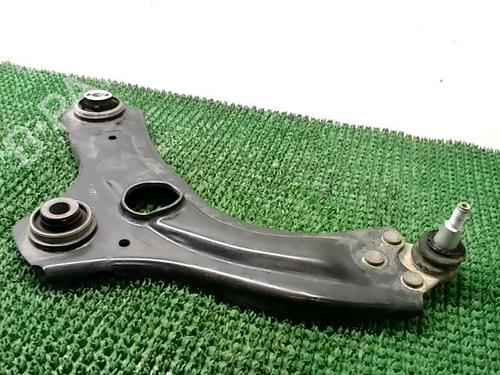 Used Left front suspension arm RENAULT CLIO V (B7_) 1.5 Blue dCi 100 (B7AD) (101 hp) 29900900