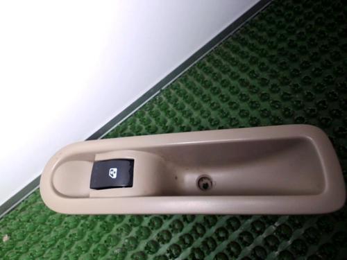 Used Left rear window switch Left rear window switch RENAULT GRAND SCÉNIC II (JM0/1_) 1.9 dCi (JM14) (131 hp) 22082032 22082032