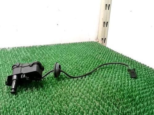 Fuel door actuator VW POLO V (6R1, 6C1) 1.4 TDI | BP29377870E18 