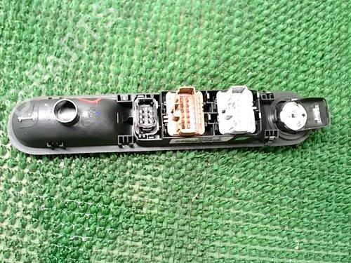 Left front window switch RENAULT MEGANE III Hatchback (BZ0/1_, B3_) 1.5 dCi (BZ09, BZ0D, BZ1W, BZ29, BZ14) | BP29986464I27 - Image 3