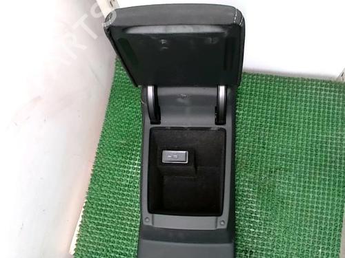 armrest-center-console-vw-passat-b8-3g2-cb2-20-tdi-2014-22090142 main image