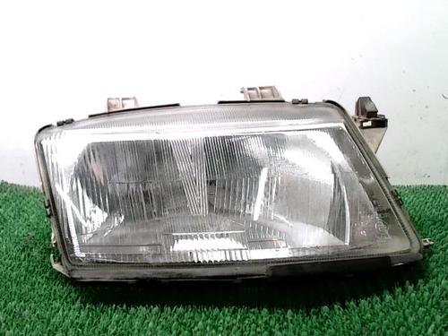 Used Right headlight NISSAN INTERSTAR Van (X70) dCi 100 (101 hp) 29918023
