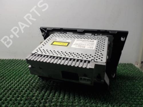 Used Radio SUZUKI SWIFT III (MZ, EZ) 1.3 DDiS (RS413D) (75 hp) 22078911