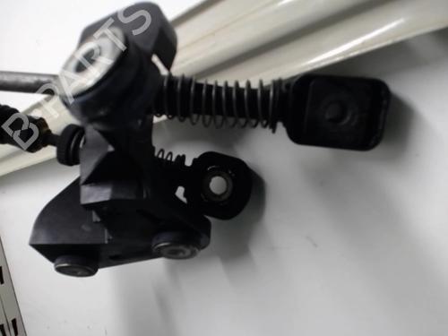 Used Gear lever AUDI A3 Sportback (8PA) 2.0 TDI 16V (140 hp) 22083250