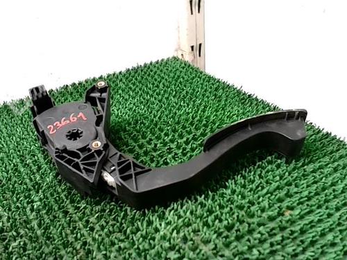 Pedal DACIA SANDERO II 1.5 dCi 75 / Blue dCi 75 (B8JW, B8M4, B8AH, B8M7, B8M6) | BP29817117I4 