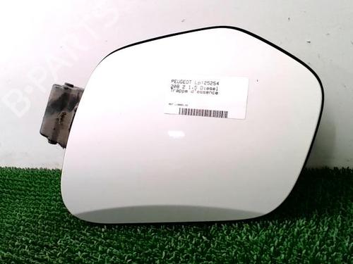 Used Fuel flap PEUGEOT 208 II (UB_, UP_, UW_, UJ_) 1.5 BlueHDI 100 (102 hp) 29304190