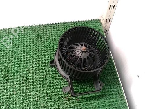 Used Heater blower motor Heater blower motor PEUGEOT 3008 I MPV (0U_) 2.0 HDi Hybrid4 (0URHCA) (200 hp) 22089757 22089757
