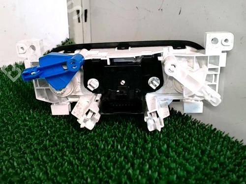 Used Climate control Climate control RENAULT TRAFIC III Van (FG_) 2.0 dCi 120 (FGMN) (120 hp) 24499072 24499072