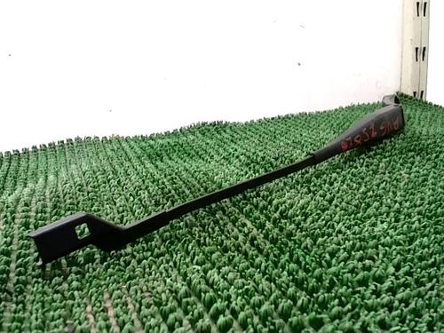 Used Front windshield wiper arm Front windshield wiper arm PEUGEOT 308 II (LB_, LP_, LW_, LH_, L3_) 1.6 HDi / BlueHDi 115 (115 hp) 34432856 34432856
