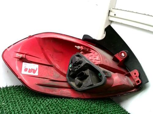 right-taillight-renault-clio-iii-grandtour-kr01_-15-dci-kr0f-8200586844-2007-21567178 main image
